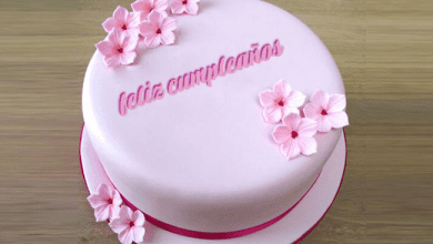 cake B16 390x220 - Escribe Un Saludo En El Pastel De Cumpleaños Rosa